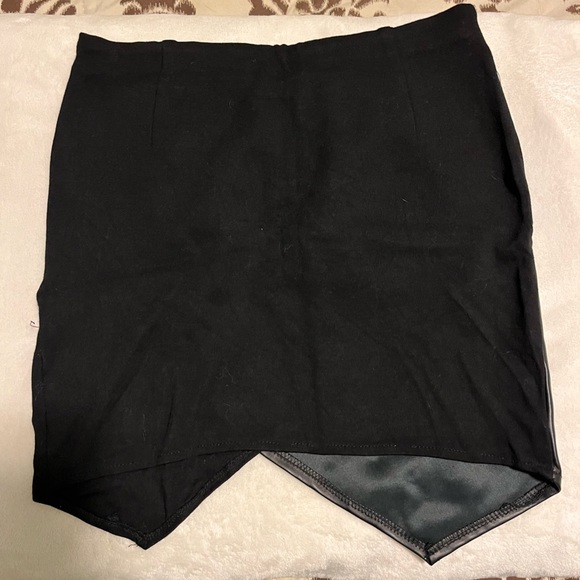 Leather Mini Skirt - Picture 2 of 2